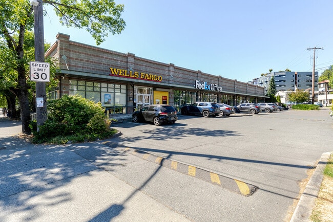 Building Photo - 4609 Union Bay Pl NE