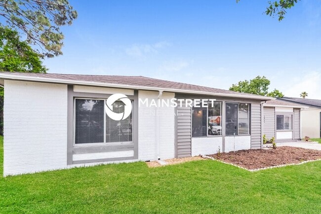 Building Photo - 3 Bedroom Pet-Friendly Home in ORLANDO, FL...