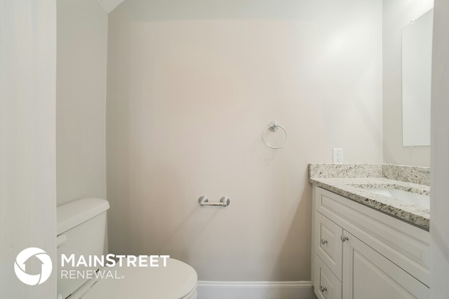 Building Photo - 2167 14th Ave S