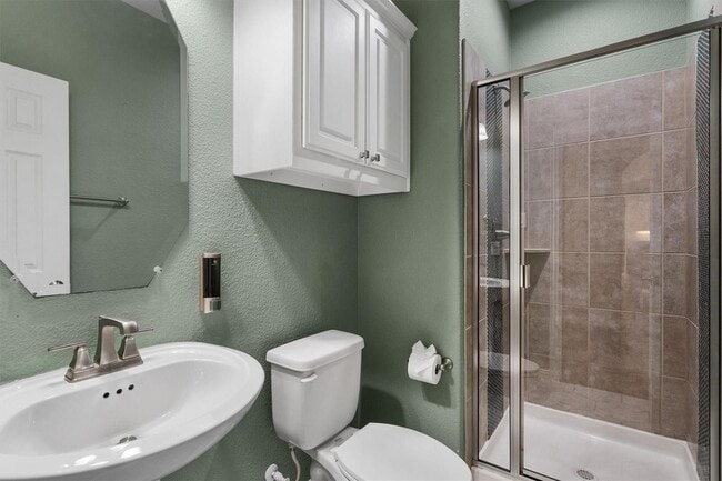 Building Photo - 2003 Silent Shore St