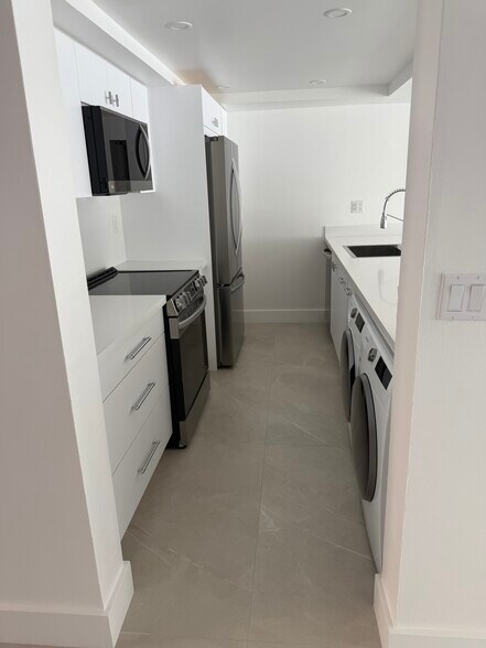 Building Photo - 1762 SW 131st Place Cir S