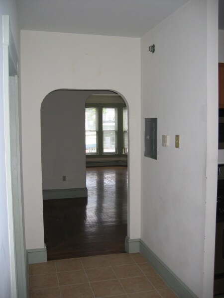 Building Photo - 3-2 Wendell St