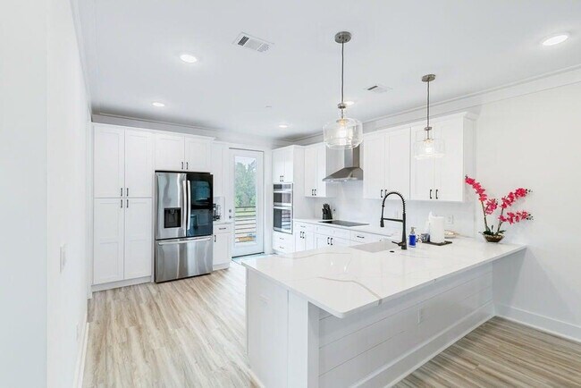 Building Photo - 125 Blue Eden Lp