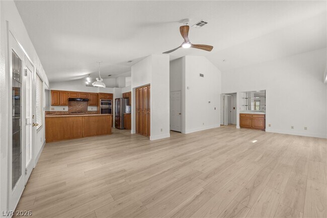 Building Photo - 360 Humboldt North Dr