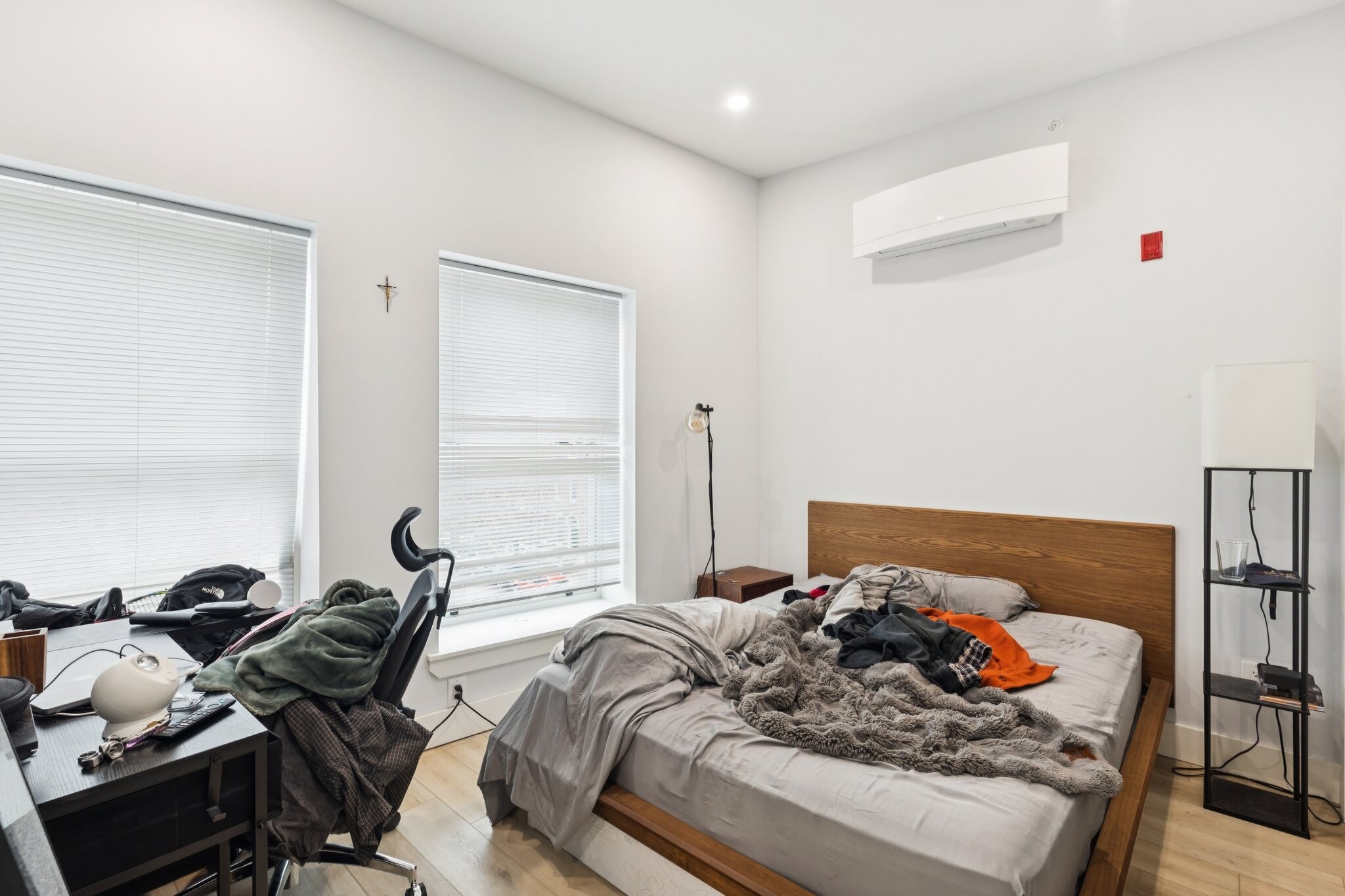 Building Photo - 3849 Lancaster Ave