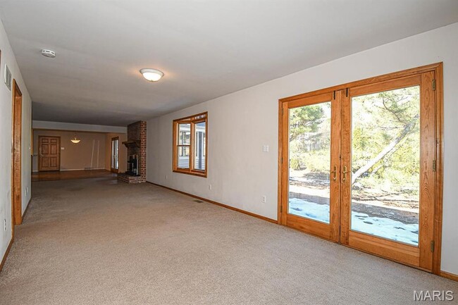 Building Photo - 925 Moreland Ave