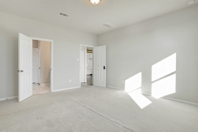 Building Photo - 13401 Emerald Mallard Dr