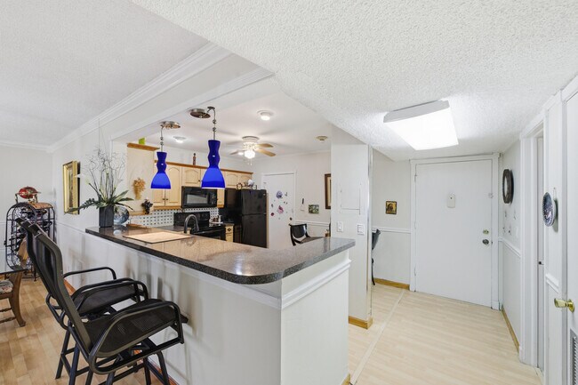 Building Photo - 4851 NW 21st St