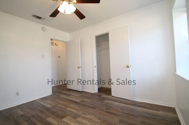 Building Photo - North Killeen!