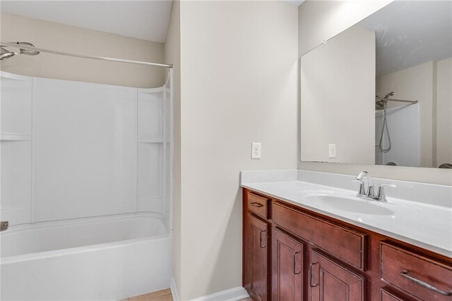 Building Photo - 270 Woods Creek Dr