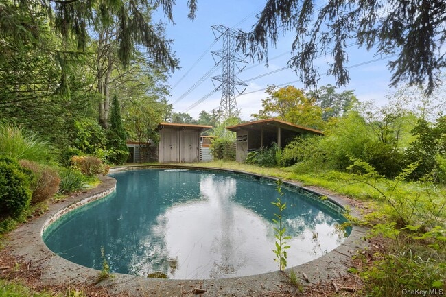 Building Photo - 36 Crosshill Rd