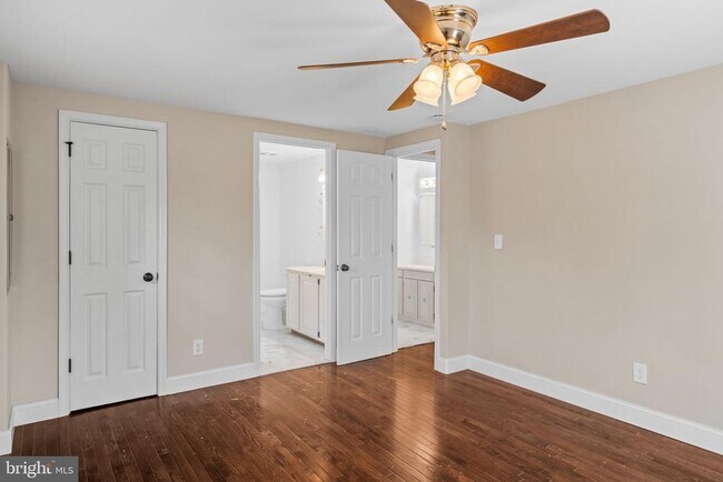 Building Photo - 2730 Old Cedar Grove Rd