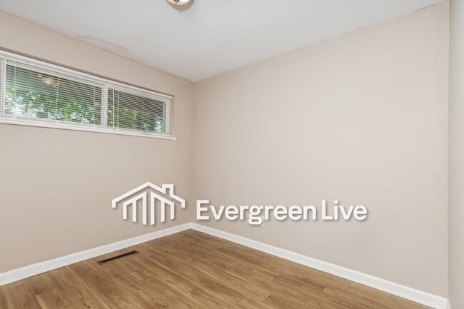 Building Photo - coming soon