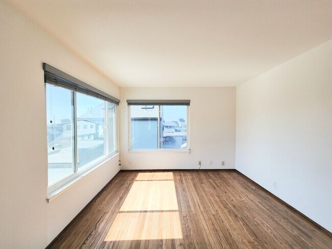 Building Photo - SANJ175