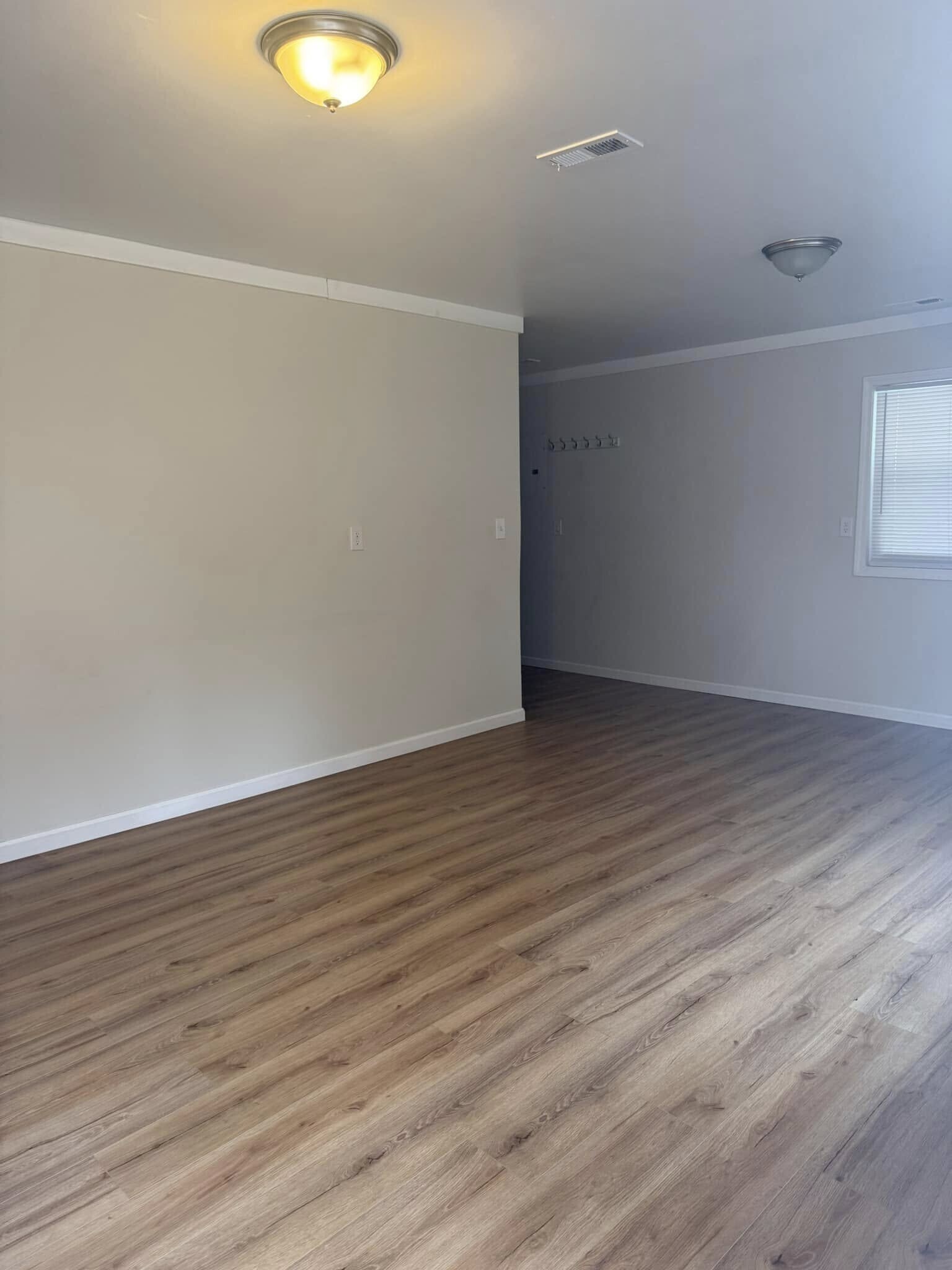 Building Photo - 150 Greenfield Dr