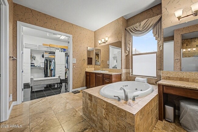 Building Photo - 2316 W Villa Cassandra Dr