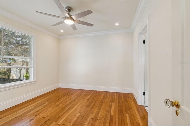 Building Photo - 344 21st Ave NE