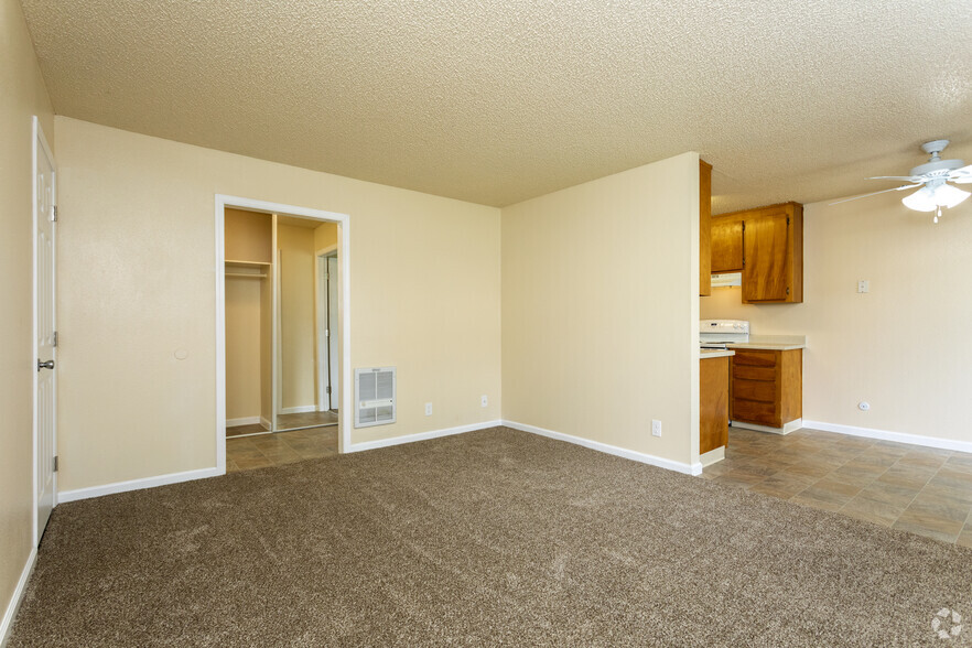 Interior Photo - Sahara Apartments