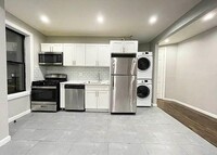 Building Photo - 3 bedroom in BRONX NY 10468