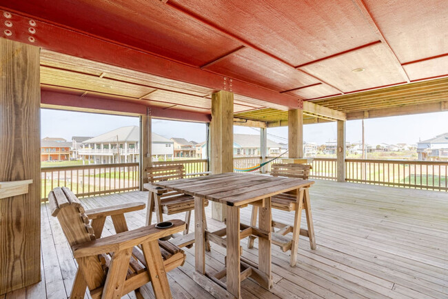 Building Photo - 907 S Cove Dr