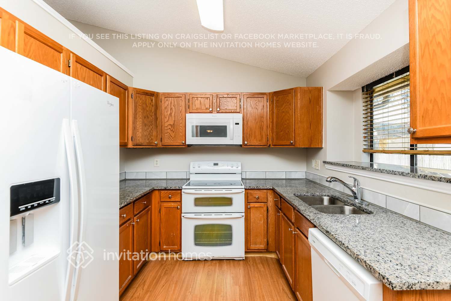 Building Photo - 1614 Stoneway Dr