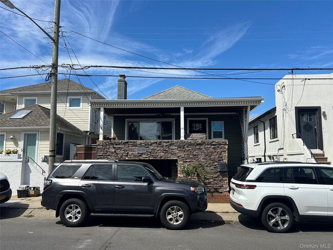 Building Photo - 67 Rochester Ave