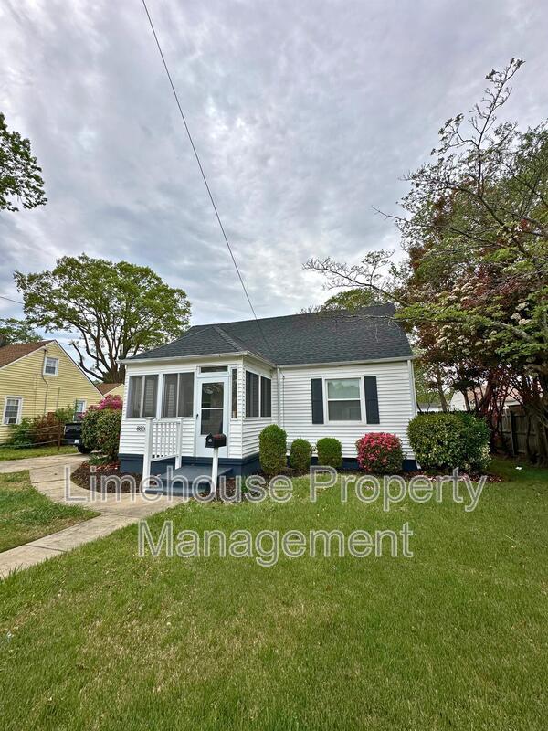 Building Photo - 8803 Tidewater Dr
