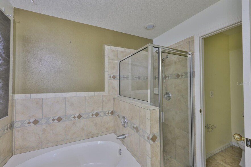 Building Photo - 1611 Bondurant Way