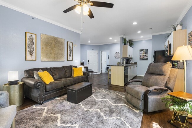 Building Photo - Condo in The Pinnacles of Holiday Hills Re...