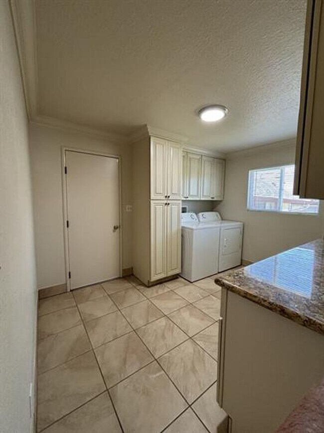 Building Photo - Nice Updated Home for Rent