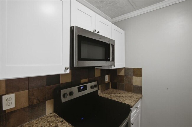 Building Photo - 218 Mill Creek Pl