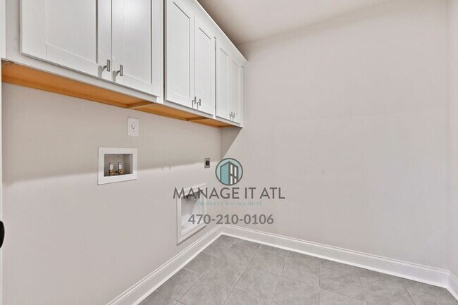 Building Photo - 3112 Ace Blvd