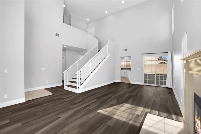 Building Photo - 2141 E Nugent St