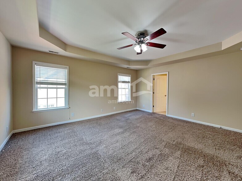 Building Photo - 1068 Blairfield Dr