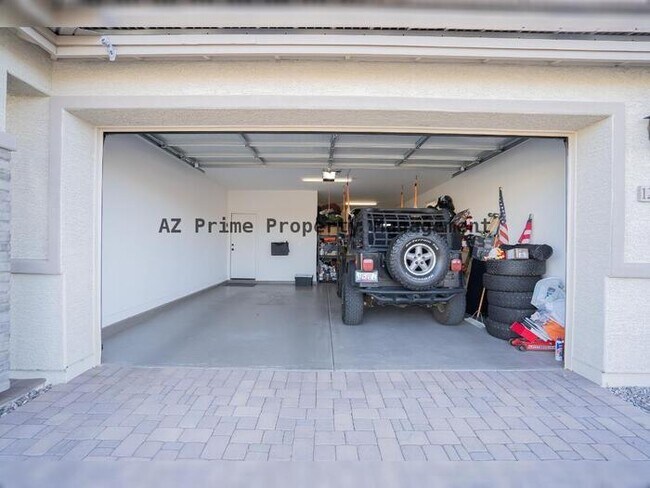 Building Photo - 12125 W Luxton Ln