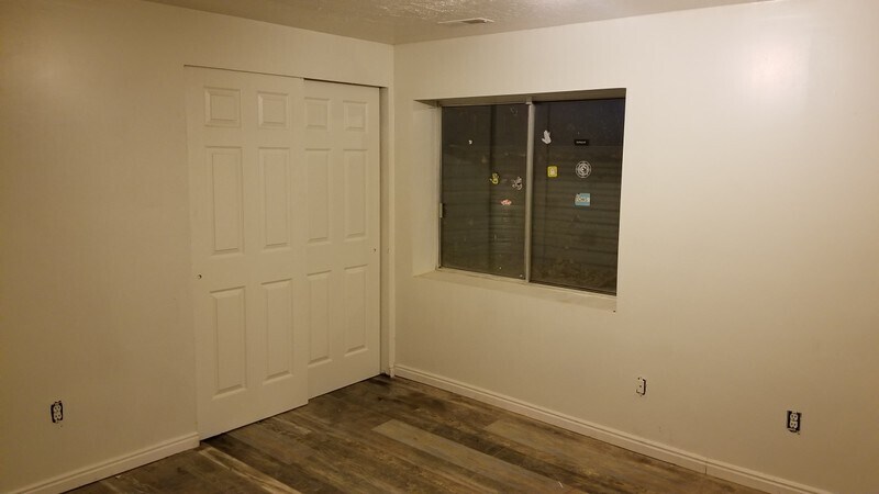 Building Photo - 2343 Sunset Dr