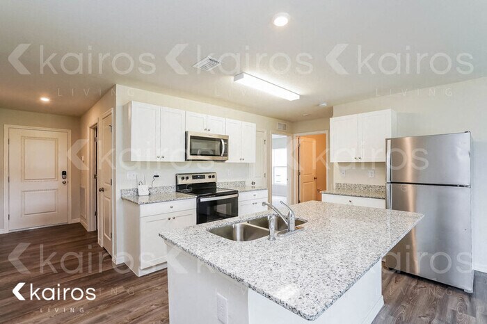 Building Photo - 18318 Gibraltar Ln