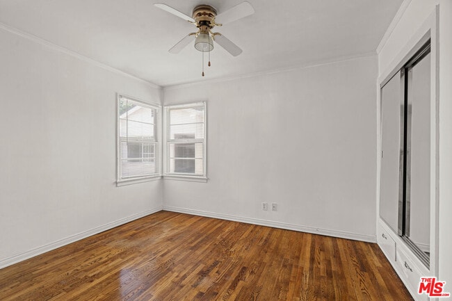 Building Photo - 2421 Cloy Ave