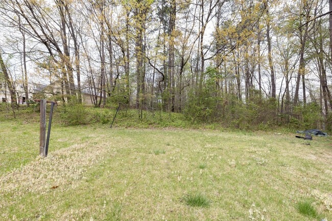 Building Photo - Charming 2-Bedroom Duplex in Colonial Heights