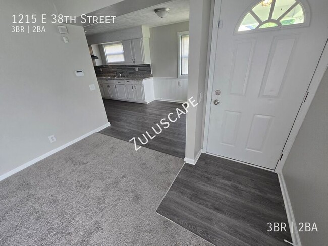 Building Photo - 1215 E 38th St