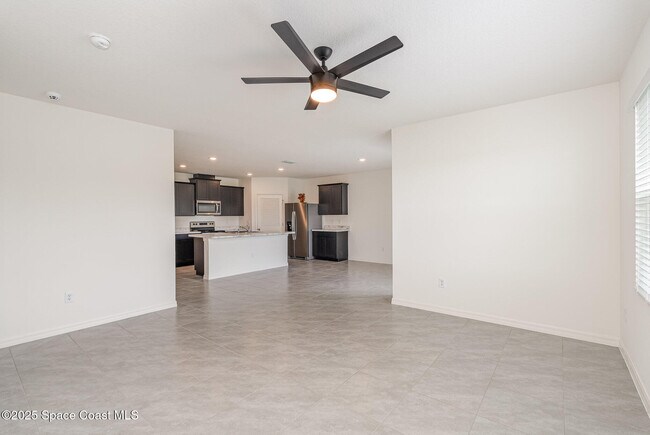 Building Photo - 1378 Casey Ave