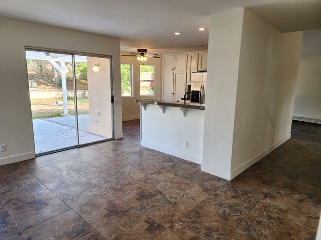 Building Photo - Newly Remodeled Home in Temecula on Huge L...