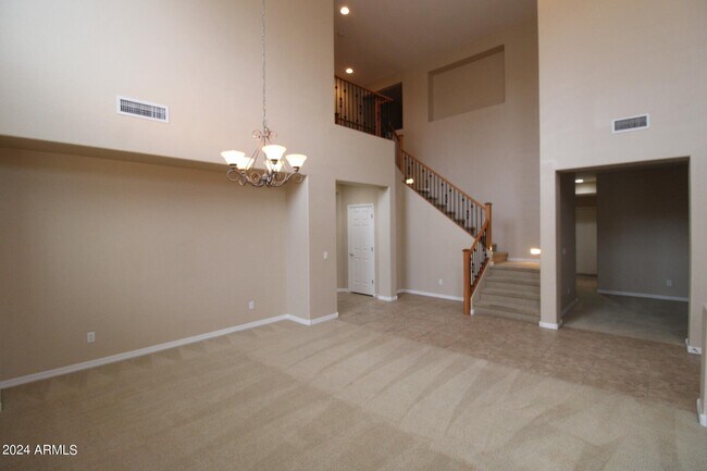 Building Photo - 3951 E Ravenswood Dr