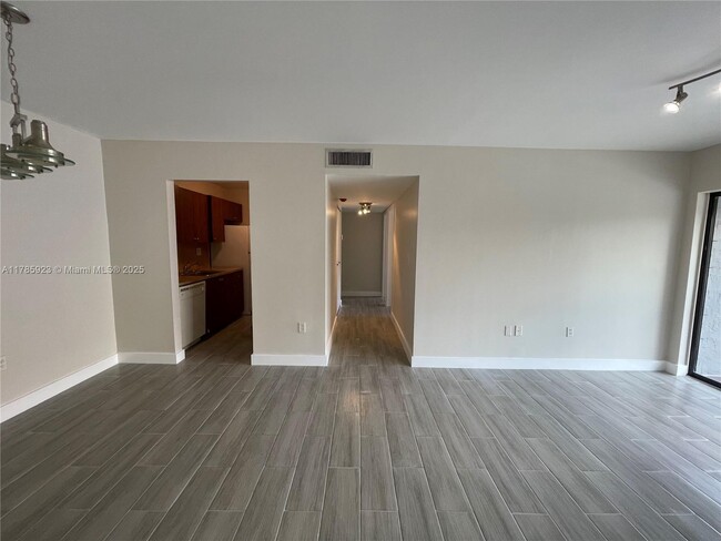 Building Photo - 7427 SW 152nd Ave