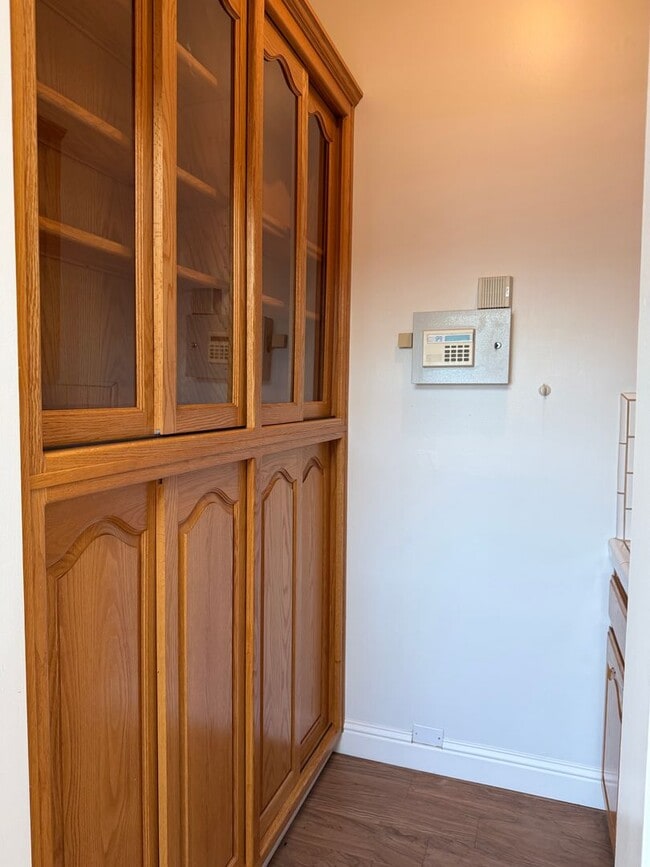 Building Photo - Charming Jackson Home