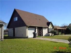 Building Photo - 3402 Knotty Oaks Trail