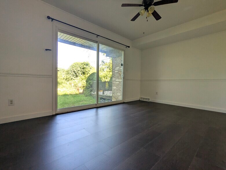 Building Photo - 5118 E Brigantine Ct