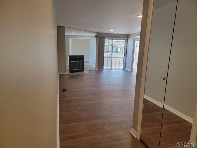 Building Photo - 306 Sundown Trail