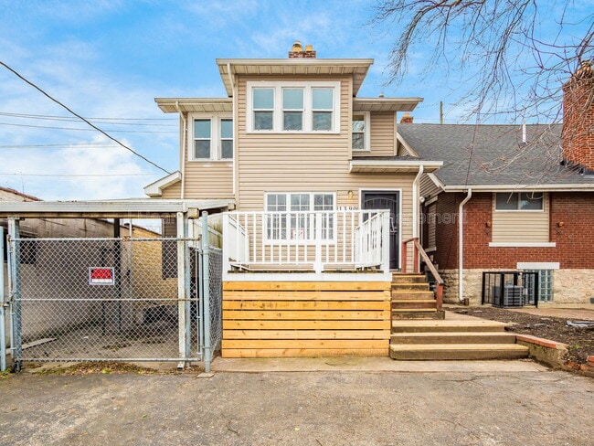 Building Photo - 1390 Sullivant Ave