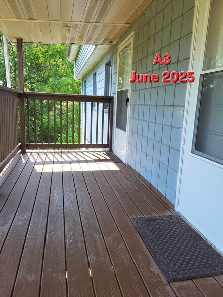 Building Photo - 138 Knollwood Dr